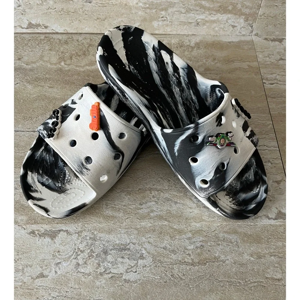 Crocs Classic Marble Sandals Mens 6 Women 8 Black White Swirl Jibbitz Comfort